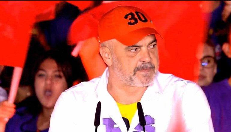 MBYLLJA E FUSHATËS/ Rama i emocionuar në Vlorë: Kam qenë sa Zaho kur bëja plazhin në Skelë…