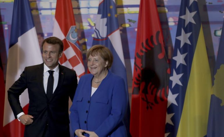 DËSHTIMI I TAKIMIT NË PARIS/ Kosova dhe Serbia në kërkim të “fajtorit”