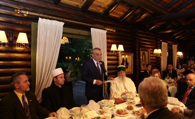 FITER BAJRAMI/ Ruçi: Besimtarët myslimanë shqiptarë janë pro modernizimit