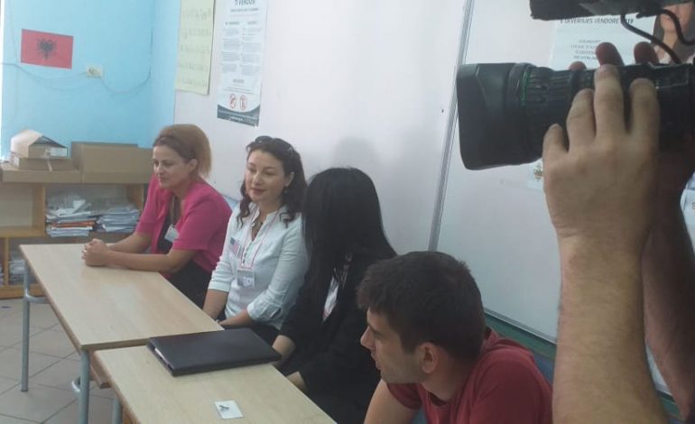 SHQIPËRIA VOTON/ Ndërkombëtarët “përveshin mëngët”, dalin në terren për monitorimin e zgjedhjeve