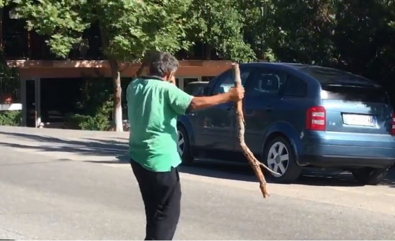 I DEHUR DHE ME DRU NË DORË/ Si u sulmuan votuesit në Cërrik, tentoi…