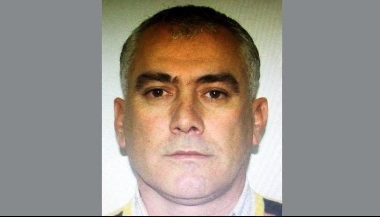 IU BLLOKUAN MBI 1.5 MILIONË EURO PASURI/ Kush është vlonjati i dënuar për prostitucion të vajzave të mitura dhe përdhunim (EMRI)