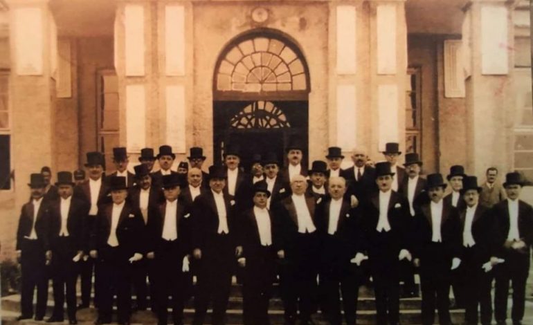 RETROSPEKTIVE/ 100 vjet më parë, si ishin deputetët e Parlamentit të parë!