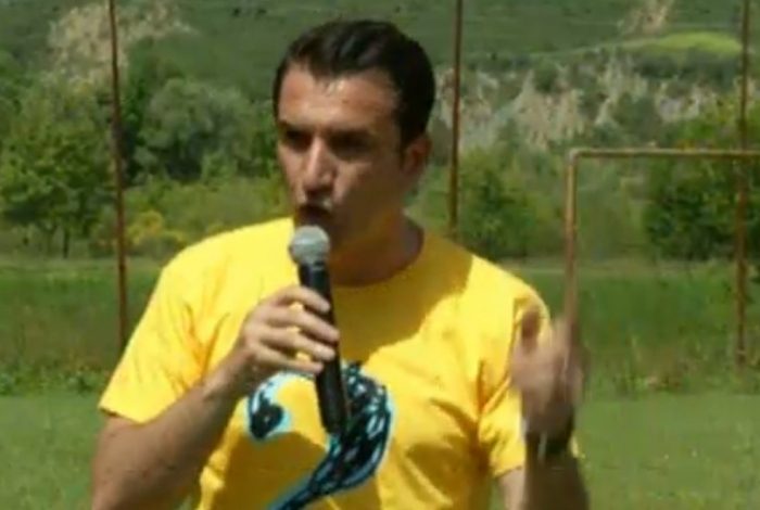 “DO PËRFUNDOJMË SI GËRDECI”/ Veliaj alarmon qytetarët: Opozita le t’i marrë lekët rusit por…