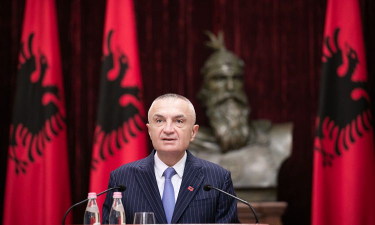 META DJE DHE SOT/ Si u zbyth presidenti nga gjërat që kishte thënë vetë