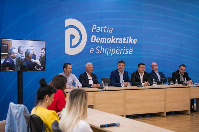 PAS PROTESTËS/ Basha thërret mbledhje në selinë e PD