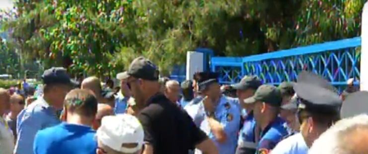 ZGJEDHJET E 30 QERSHORIT/ Militantët demokratë të thyejnë KZAZ në Burrel