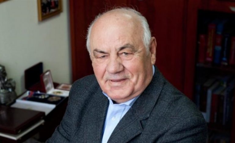 SHQIPËRIA VOTON/ Ish-presidenti Alfred Moisiu: Kreva të drejtën kushtetuese, nuk ecet përpara pa zgjedhur