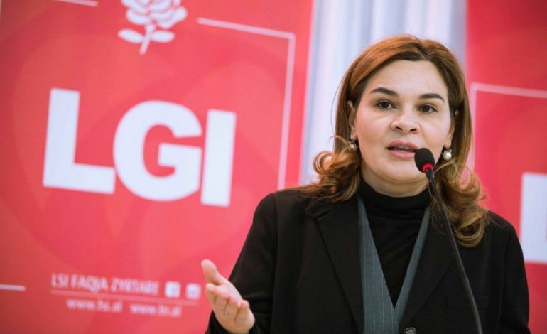 1 QERSHORI/ Kryemadhi FLET për politikë: Rama i ka hedhur gaz fytyrave të ëmbla të fëmijëve