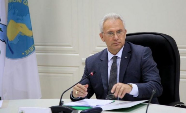 30 QERSHORI/ Klement Zguri “ndryshon” qëndrim për dekretin e Metës, rikthehet në KQZ dhe voton pro kërkesës së OSBE për 150 vëzhgues
