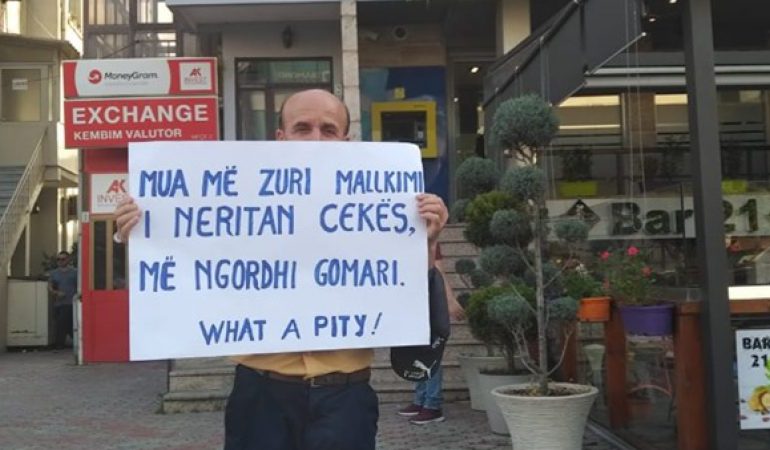 FOTO LAJM/ “Mua më zuri mallkimi i Cekës, më ngordhi gomari”