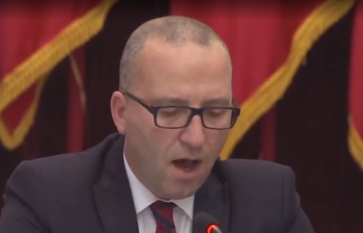 KONFERENCA/ Këshilltari i Metës: Ndoqëm Kuvendin. Vetëm Gjykata Kushtetuese e vlerëson DEKRETIN