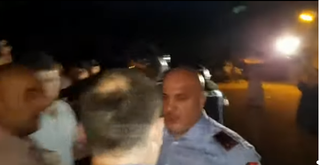 SITUATË SHPËRTHYESE/ Policet sulmohen nga 300 “paramilitarë” të Bashës, forcat speciale me urgjencë drejt Dibrës