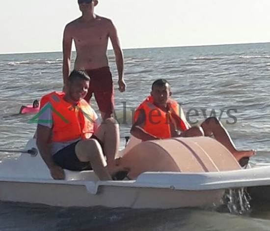 FLUKS PUSHUESISH DITORË/ Në plazhin e Divjakës, aty ku relaksi është i garantuar (PAMJET)