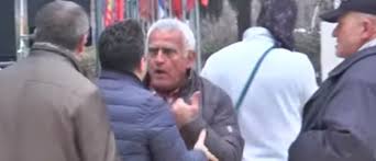 SHQIPËRIA VOTON/ Sherr para qendrës së ZGJEDHJEVE në Skrapar