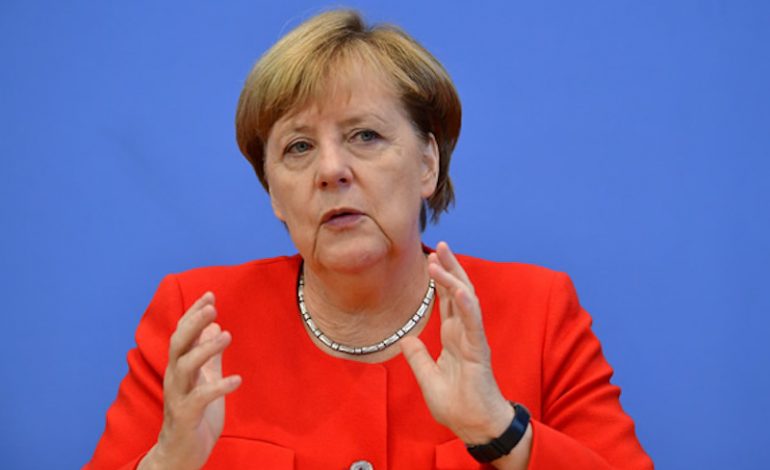 SHQETËSIMET PËR SHËNDETIN/ Merkel iu përgjigjet gazetarëve: Jam mirë