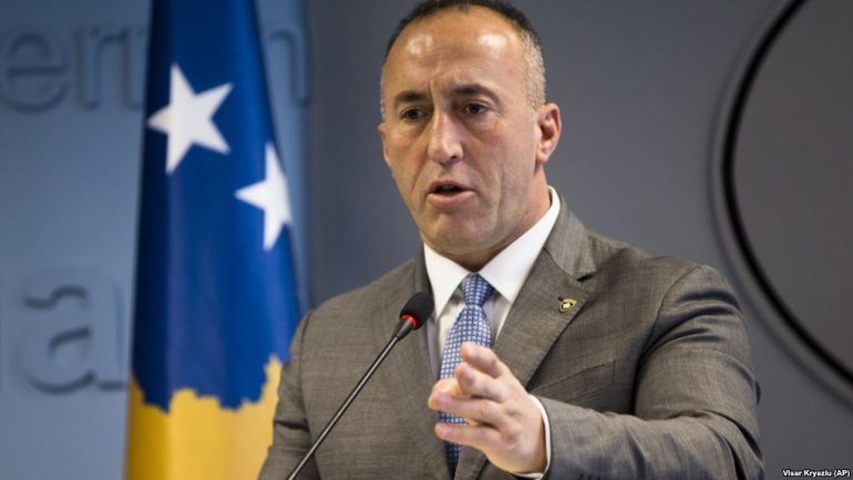 “DO MBROHEM NË HESHTJE”/ Përfundon intervistimi i Haradinajt në Hagë