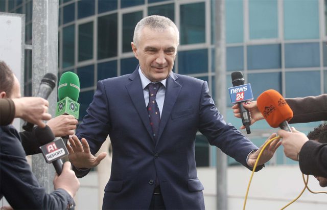 VENDIMI PËR DATËN E ZGJEDHJEVE/ PS: Ja pse argumentet e Metës janë pa referencë kushtetuese