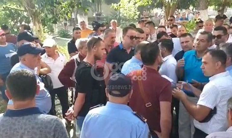SULMOI KZAZ-në NË KAVAJË/ Policia arreston 41-vjeçari