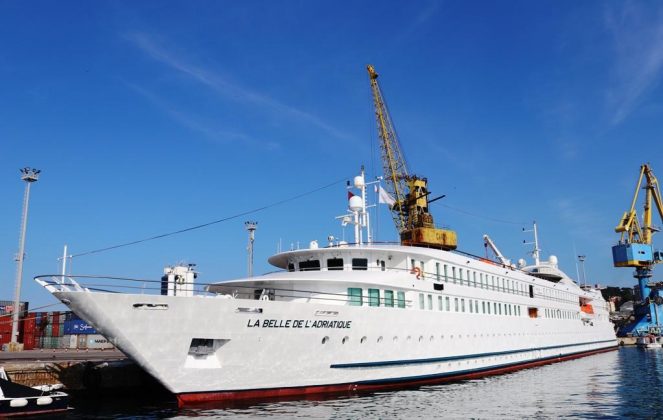 2 KROÇERA NË PORTIN E DURRËSIT/ Ja çfarë vizituan 877 turistët në qendra…