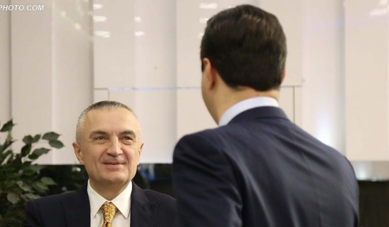 “NGA DJEGIA E MANDATEVE DERI TEK…”/ Rënia e opozitës dhe udhëheqja e Metës, të gjithë hapat e krizës