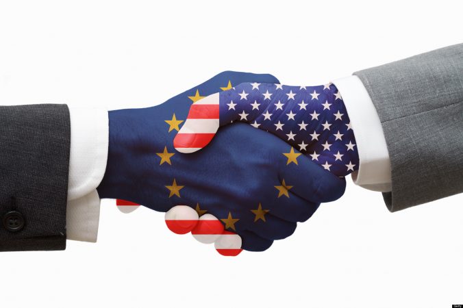 ULTIMATUM KOSOVËS/ SHBA dhe BE: Pezulloni taksën ndaj Serbisë