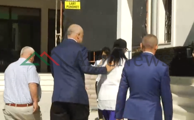 LIVE, POLITIKA VOTON/ Nga kryeministri Rama në Surrel tek ish Presidenti Moisiu