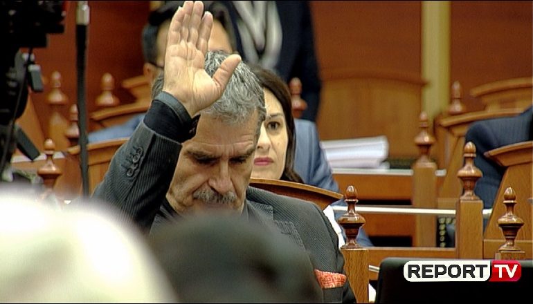 30 QERSHORI/ Kujtim Gjuzi nuk merr as votën e tij