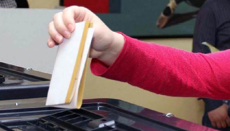“PËR TY REDONA…”/ Zgjedhje dhe “dashuri” në fletën e votimit të një shkodrani (FOTOLAJM)