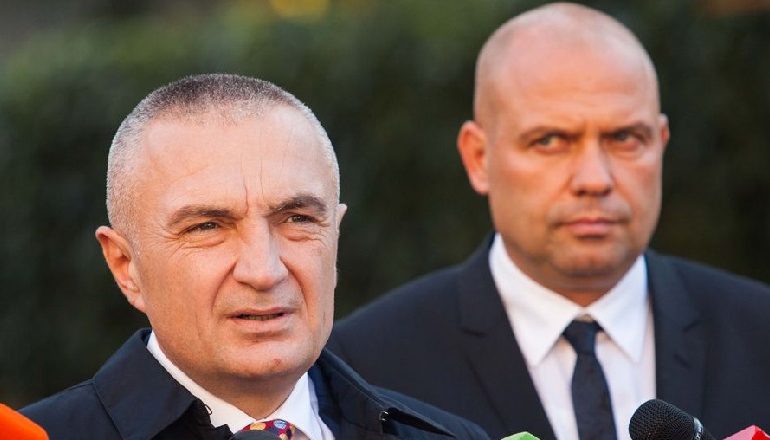 “LAJTHITJA E PRESIDENTIT”/ Pas Metës edhe Manjani sulmon ndërkombëtarët: Që ta mbledhë mendjen Soreca e të tjerët, ja çfarë duhet