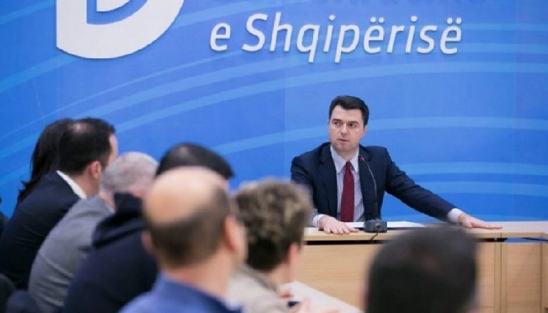 RIKTHIMI I OPOZITËS NË RRUGË NË PROTESTA/ Lulzim Basha mbledh sot strukturat më të larta të PD, pritet…