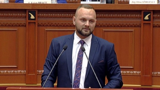“ËSHTË KEQ TË BËSH BURG TANI”/ Ofendoi Presidentin, Ruçi thirrje deputetit demokrat: Tërhiqi pas ato që the për Metën