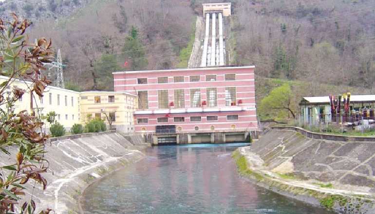 NDODH NË SARANDË/ Hapën portat dhe shkatërruan Hidrocentralin “Bistrica 2”, arrestohen dy autorët