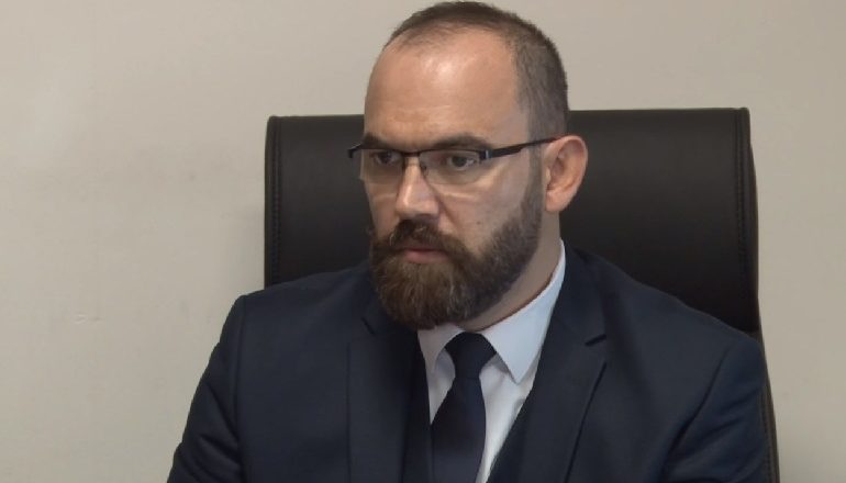 SHKARKOHET PAS 3 MUAJVE NË DETYRË DREJTORI I TATIMEVE/ Paralajmërimi i Ramës një javë pasi u emërua