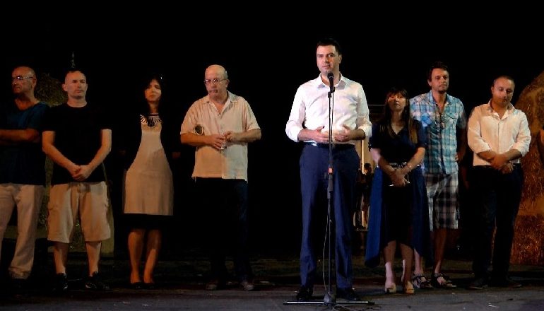 PAS MARRËVESHJES/ Basha e kthen në “fushatë” fjalimin para artistëve: 30 qershori ishte një ditë në fund…