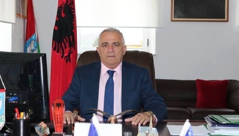 KONSTITUOHET KËSHILLI BASHKIAK/ Betohet kryetari i bashkisë së Pukës: Shtrimë dorën për të mirën e qytetit mbi politikën