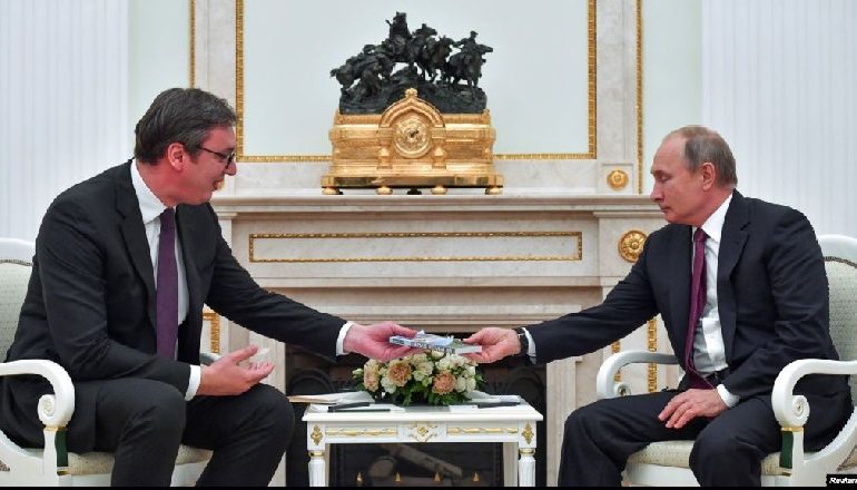 “ARMËT JANË DHURATË…”/ Vuçiç falenderon Rusinë për ndihmat ushtarake