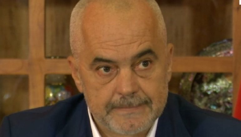 BASHKËBISEDIMI ME GAZETARËT/ Rama: Ekonomia u rrit me 2.21%, borxhi dhe papunësia u ulën, anti-informaliteti do vijojë