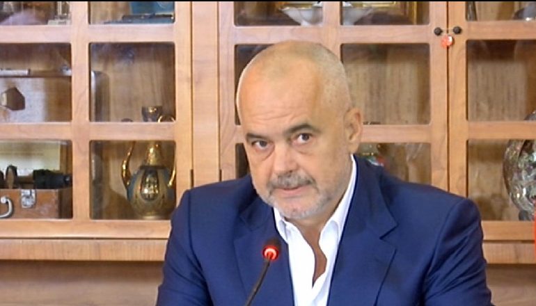 SITUATA POLITIKE DHE PROTESTAT/ Rama: Në Shqipëri 11% më shumë turistë se vitin e kaluar