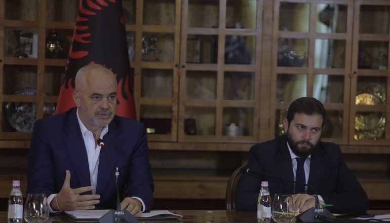 “TËRMETI APOKALIPTIK”/ Rama tallet me Metën: Ta shtyjë me një dekret!