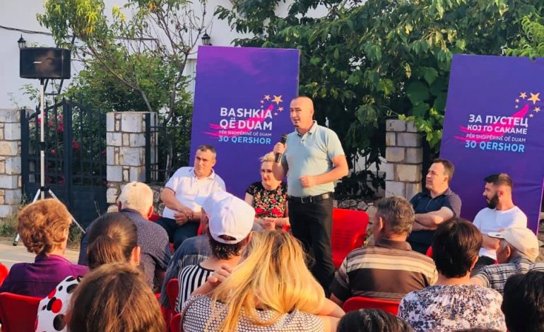 KONTITUOHEN DY BASHKI TË TJERA/ e Pustecit dhe Kuçovës, betohen kryebashkiakët e rinj