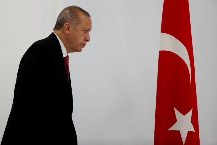 LIRIA TURKE NË KRIZË/ Erdogan largon guvernatorin e Bankës Qëndrore