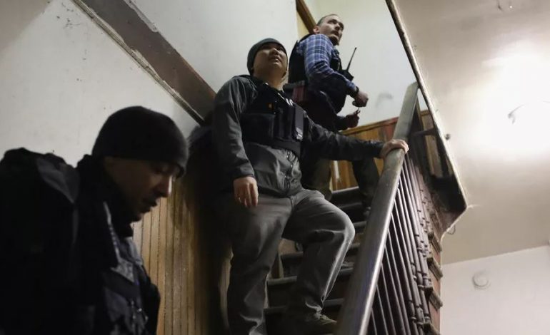 “LUFTA” NDAJ EMIGRANTËVE/ Fillon operacioni, bastisen shtëpi në SHBA