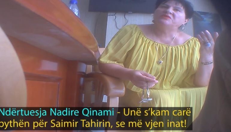 NDËRTUESJA I MERR PRONËN DHE E KËRCËNON/ Unë s’kam çarë by**ën për Saimir Tahirin (VIDEO)