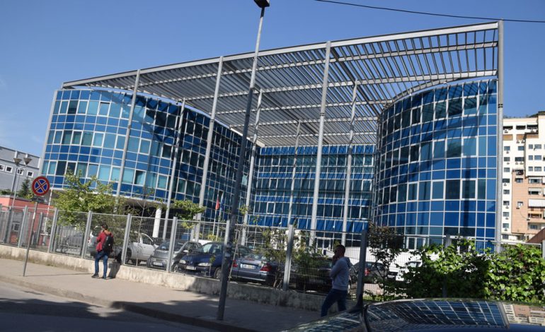 TË AKUZUAR PËR KORRUPSION/ Krimet e Rënda pranojnë gjykim të shkurtuar për 3 gjyqtarët e Durrësit