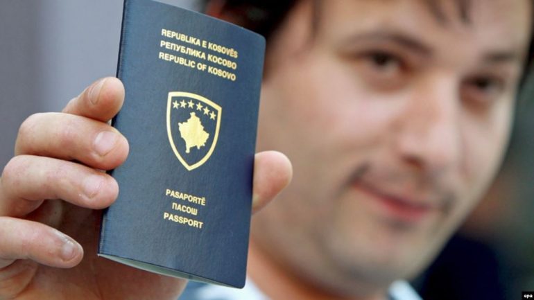 FUQIA E PASAPORTËS/ Kosova renditet në vendin e 100-të, vetëm…