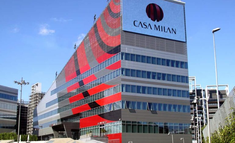 350 MILIARDË EURO PASURI/ Sheiku zbarkon në Itali për të blerë Milanin