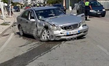 "KOKË MË KOKË"/ Përplasen dy automjete në Sarandë, plagosen 6 persona dhe...