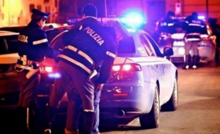 PRANGOSEN 12 PERSONA/ Shkatërrohet banda shqiptaro-italiane e trafikut të drogës