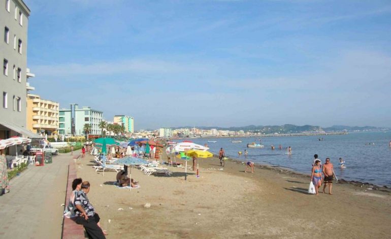 E DIELA E PLAZHIT/ Dy pushues humbën jetën. Shpëtohen mrekullisht 24 të tjerë (FOTOT)